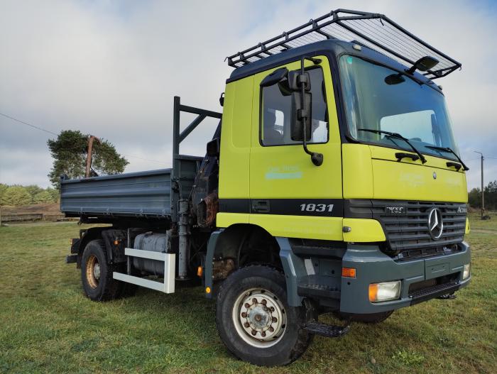 Ogłoszenia kupię sprzedam MERCEDES ACTROS 4x4 WYWROTKA HDS HIAB 140