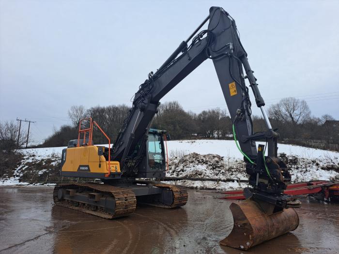 Ogłoszenia kupię sprzedam Koparka gąsienicowa Volvo EC220 EL