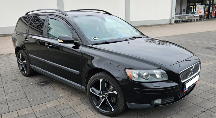 Ogłoszenia kupię sprzedam VOLVO V50 2.5L T5 220KM, AWD, benzyna, manual, 2005