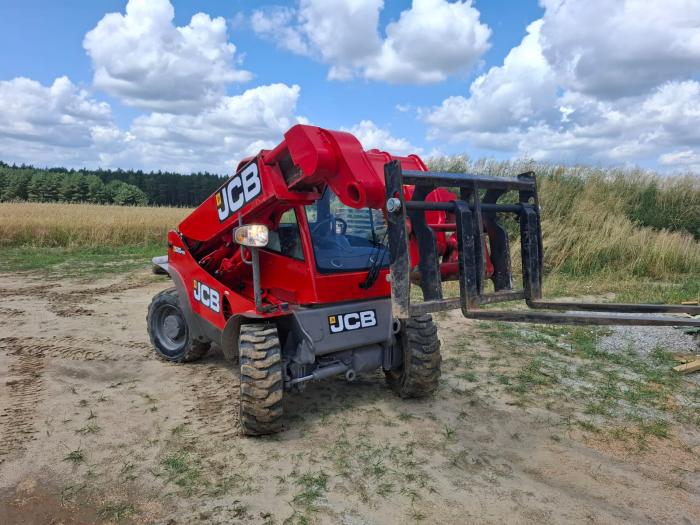 Ogłoszenia kupię sprzedam JCB 520-40 | Ładowarka teleskopowa