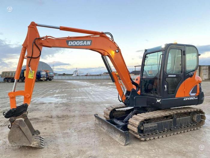 Ogłoszenia kupię sprzedam Doosan DX 60 C