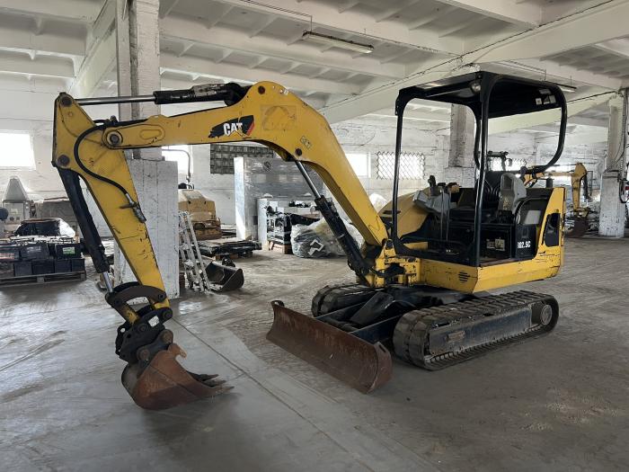 Ogłoszenia kupię sprzedam Minikoparka gąsienicowa Cat 302.5C