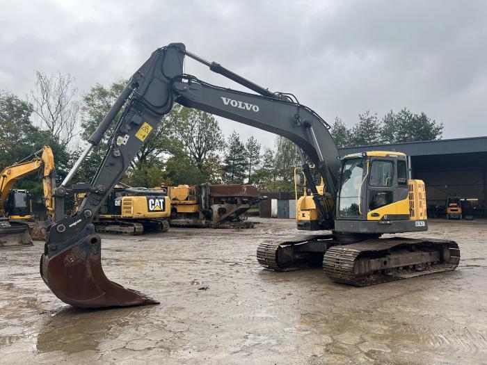 Ogłoszenia kupię sprzedam Koparka gąsienicowa Volvo ECR235 DL
