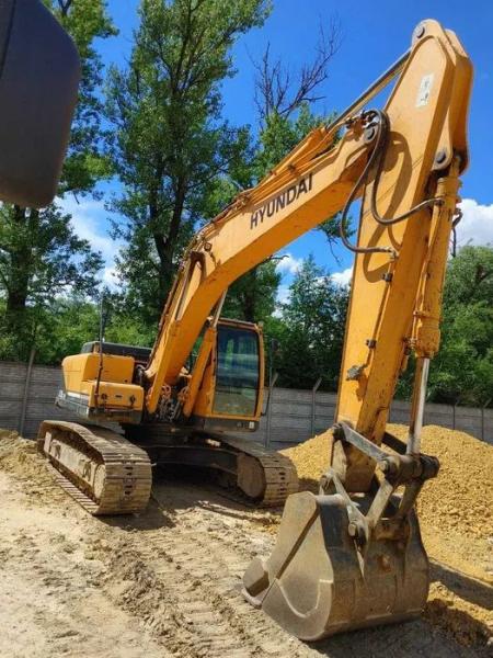Ogłoszenia kupię sprzedam Sprzedam Koparka HYUNDAI