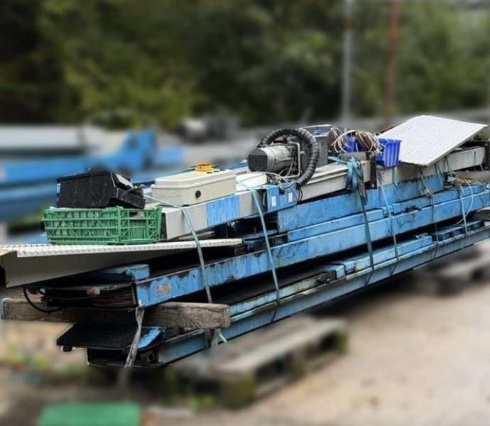 Ogłoszenia kupię sprzedam Posdnosnik samochodowy Ravaglioli 4406Si