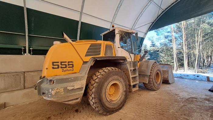 Ogłoszenia kupię sprzedam Liebherr 566 2plus 2