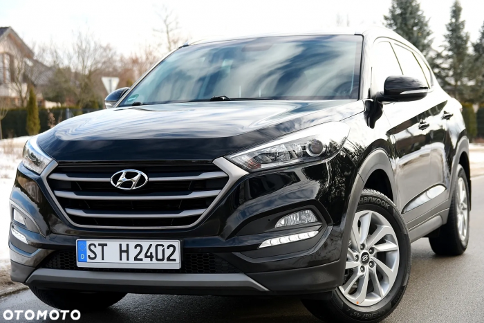 Ogłoszenia kupię sprzedam HYUNDAI TUCSON 1.6 Benzyna 132KM * Z Niemiec * BOGATY * NAVI * KAMERA * IDEALNY STAN!