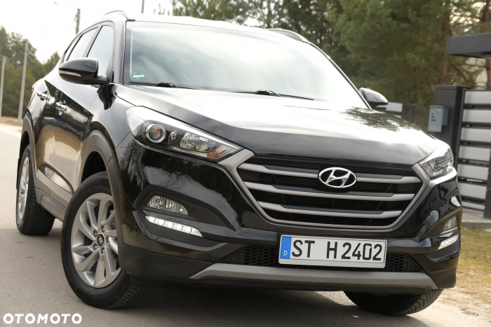 Ogłoszenia kupię sprzedam HYUNDAI TUCSON 1.6 Benzyna 132KM * Z Niemiec * BOGATY * NAVI * KAMERA * IDEALNY STAN!