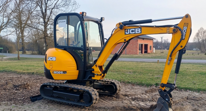 Ogłoszenia kupię sprzedam JCB 8026 CTS z 2017 roku, 4159 mtg,