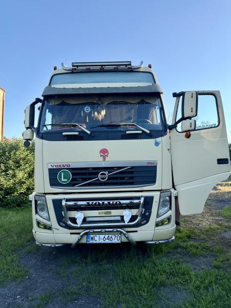 Ogłoszenia kupię sprzedam Ciągnik siodłowy Volvo FH 480 2009 r.