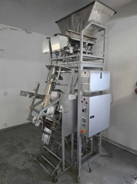 Ogłoszenia kupię sprzedam Używana półautomatyczna maszyna pakująca do produktów sypkich