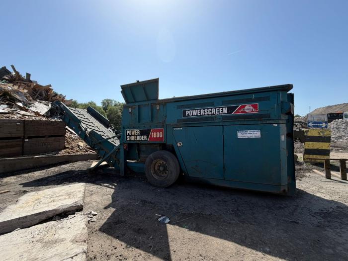 Ogłoszenia kupię sprzedam Kruszarka rozdrabniacz wolnoobrotowy Powerscreen Powershredder 1800