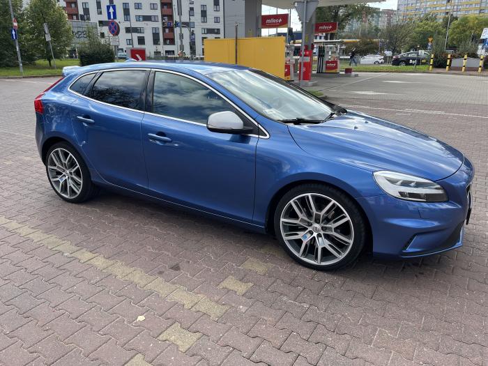 Ogłoszenia kupię sprzedam Volvo V40